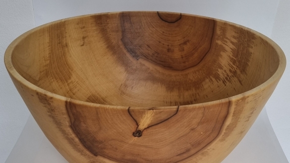 Stor skål i ahorn, Ø 47,5 cm, H 22 cm